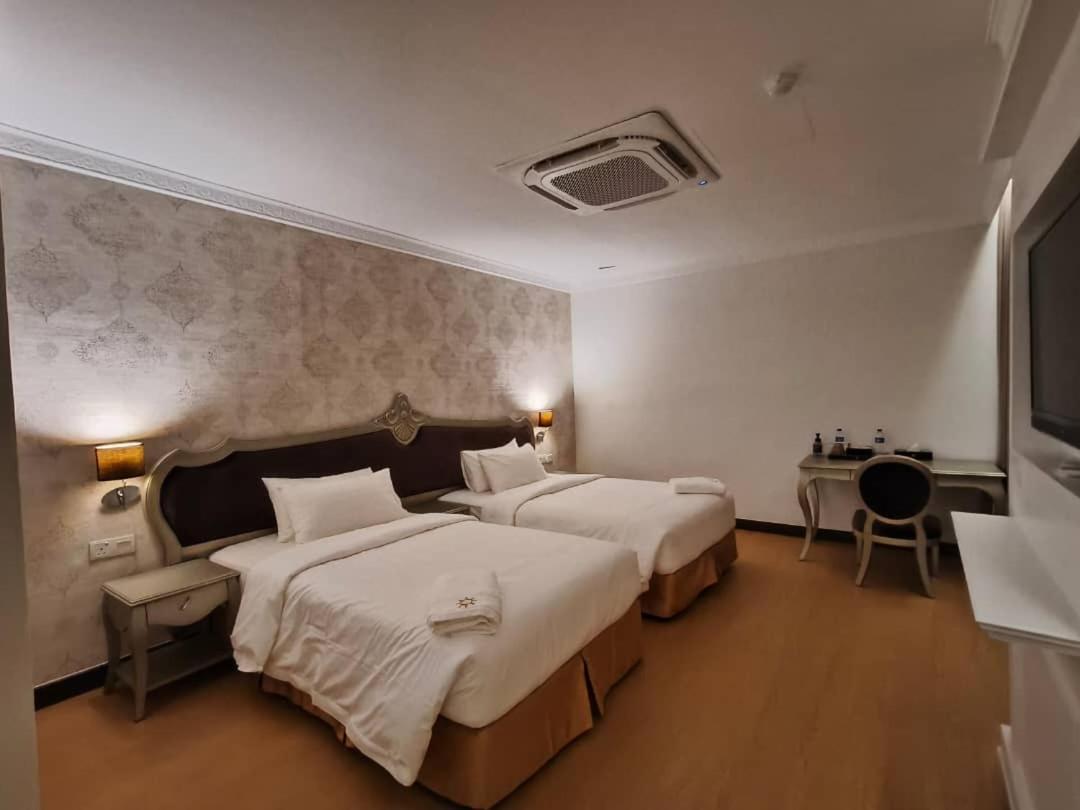RC Hotel Melaka Bagian luar foto