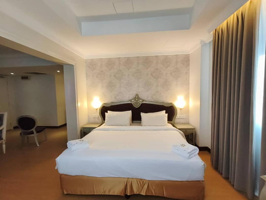 RC Hotel Melaka Bagian luar foto
