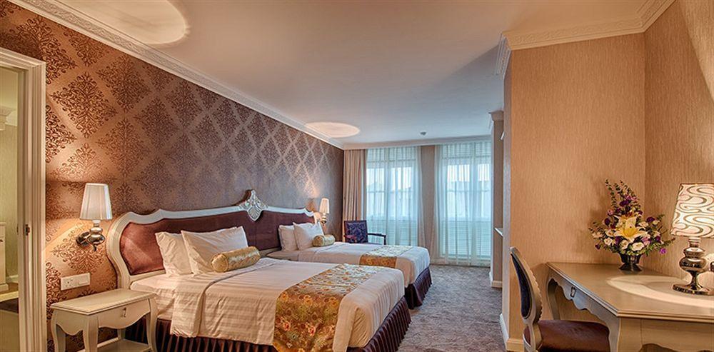 RC Hotel Melaka Bagian luar foto