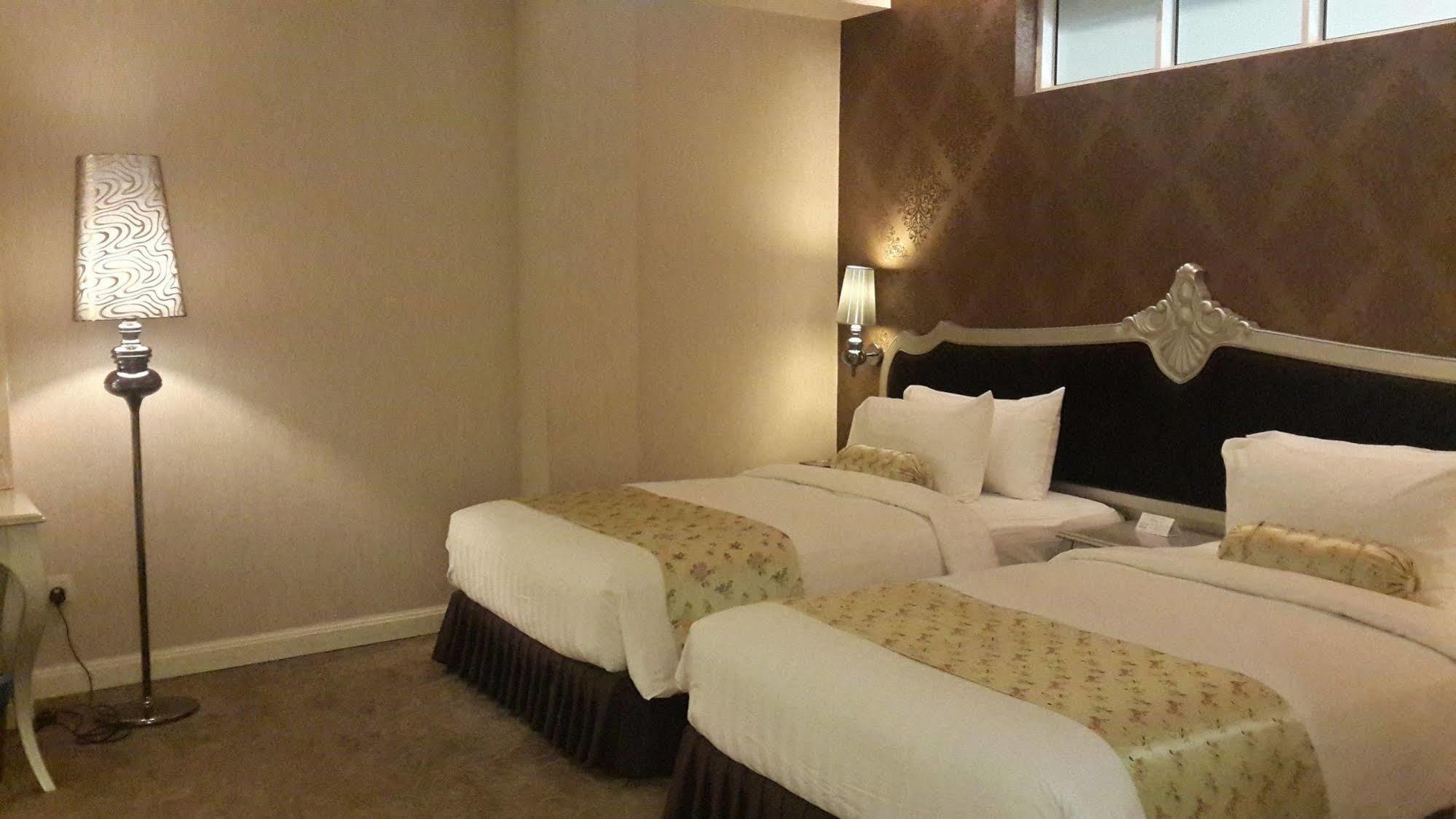 RC Hotel Melaka Bagian luar foto